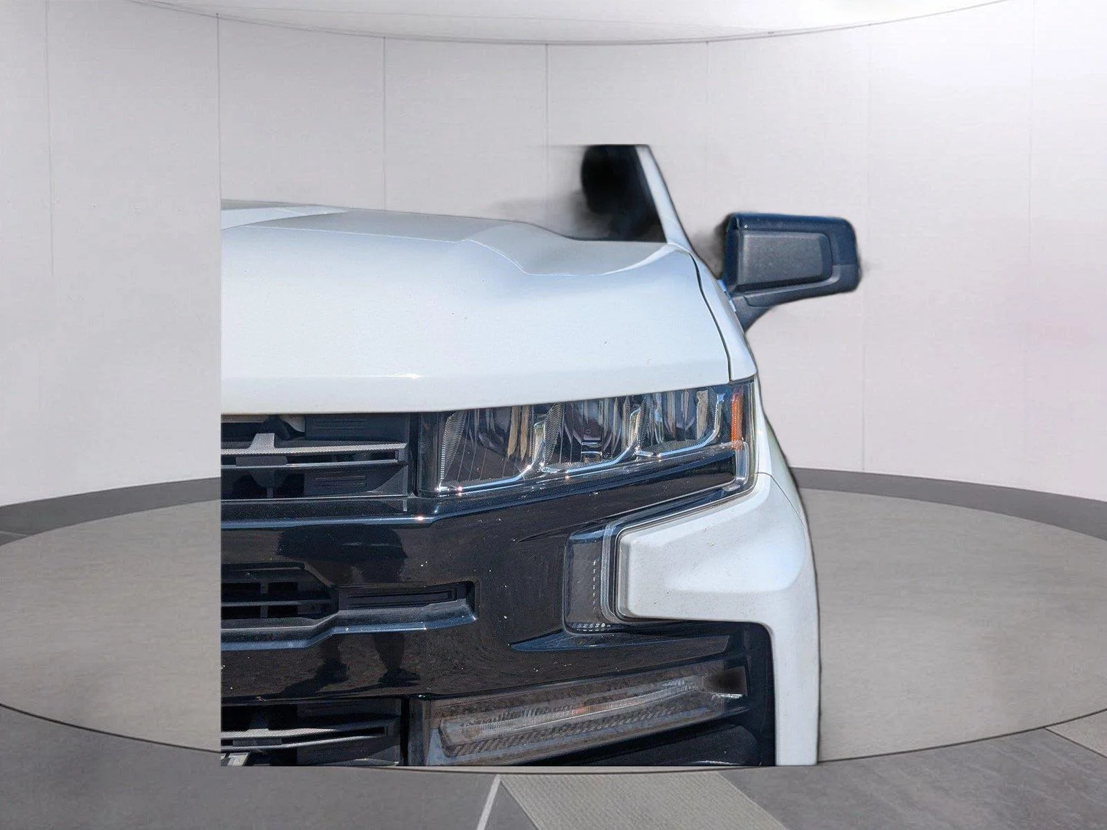 Used 2020 SUMMIT WHITE Chevrolet LT Trail Boss image 12