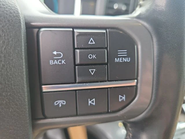 Used 2021 White Ford Lariat image 31