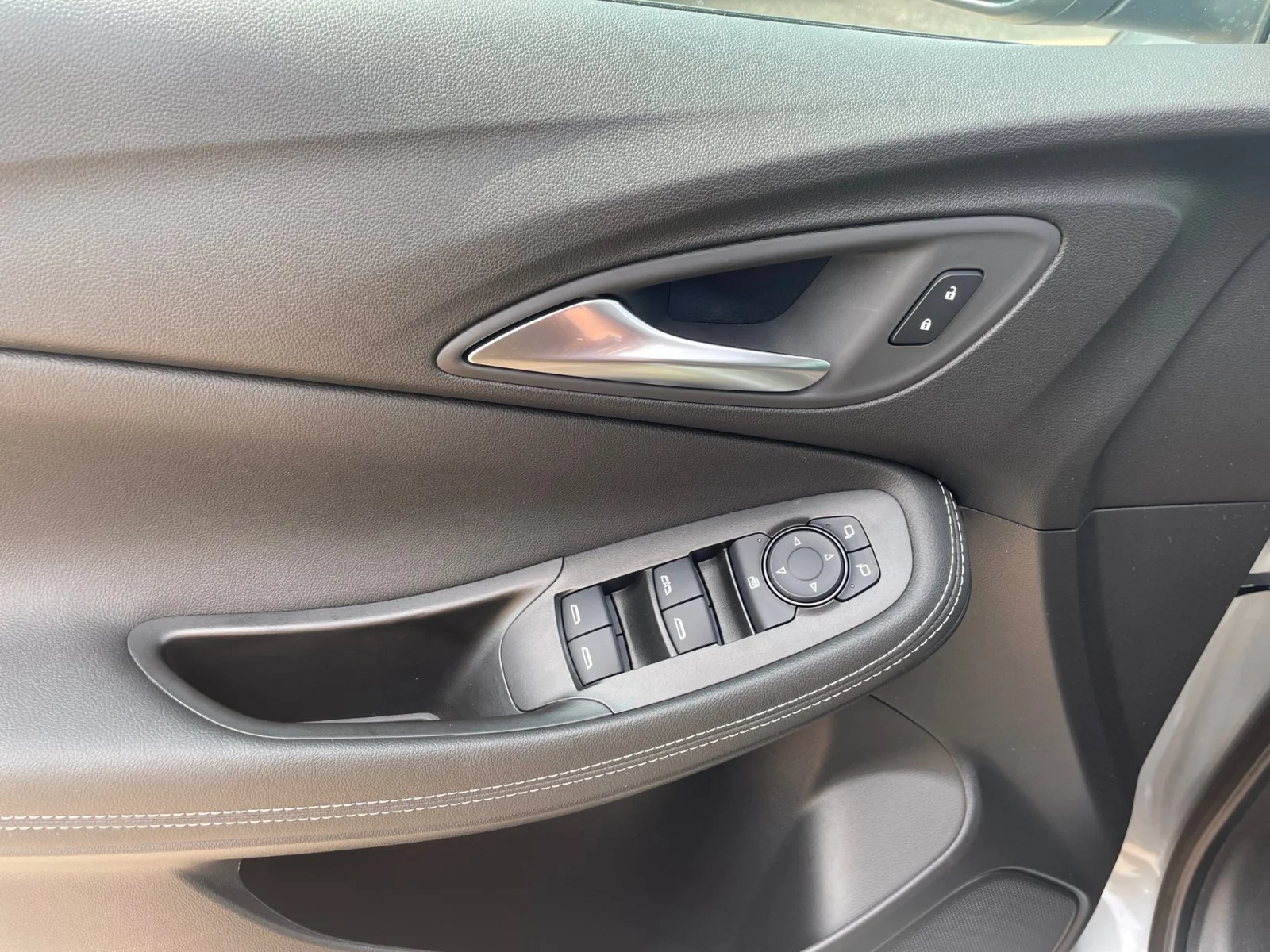 New 2026 Moonstone Grey Metallic Buick Preferred AWD image 16