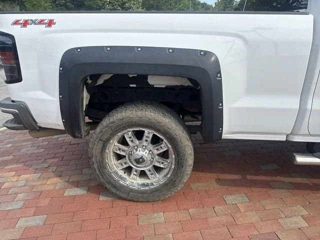 Used 2015 White Chevrolet Work Truck image 13