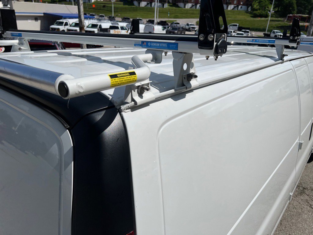 2025 GMC Savana Cargo Work Van - Photo 21