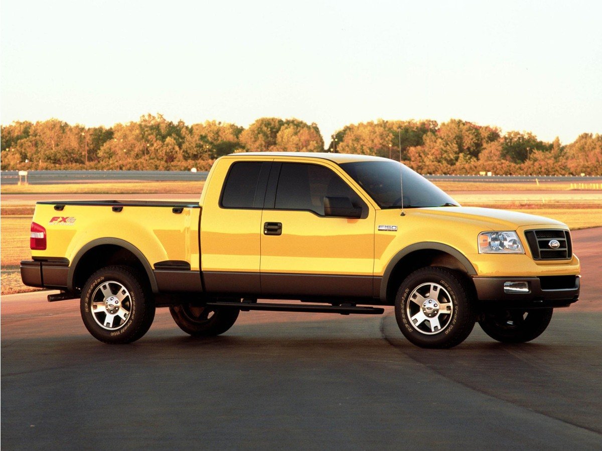 Used 2006  Ford  image 2