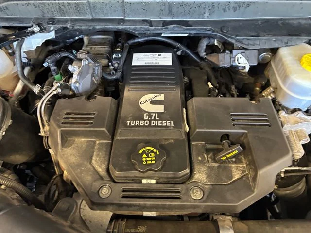 Used 2022 Black Ram Laramie image 27