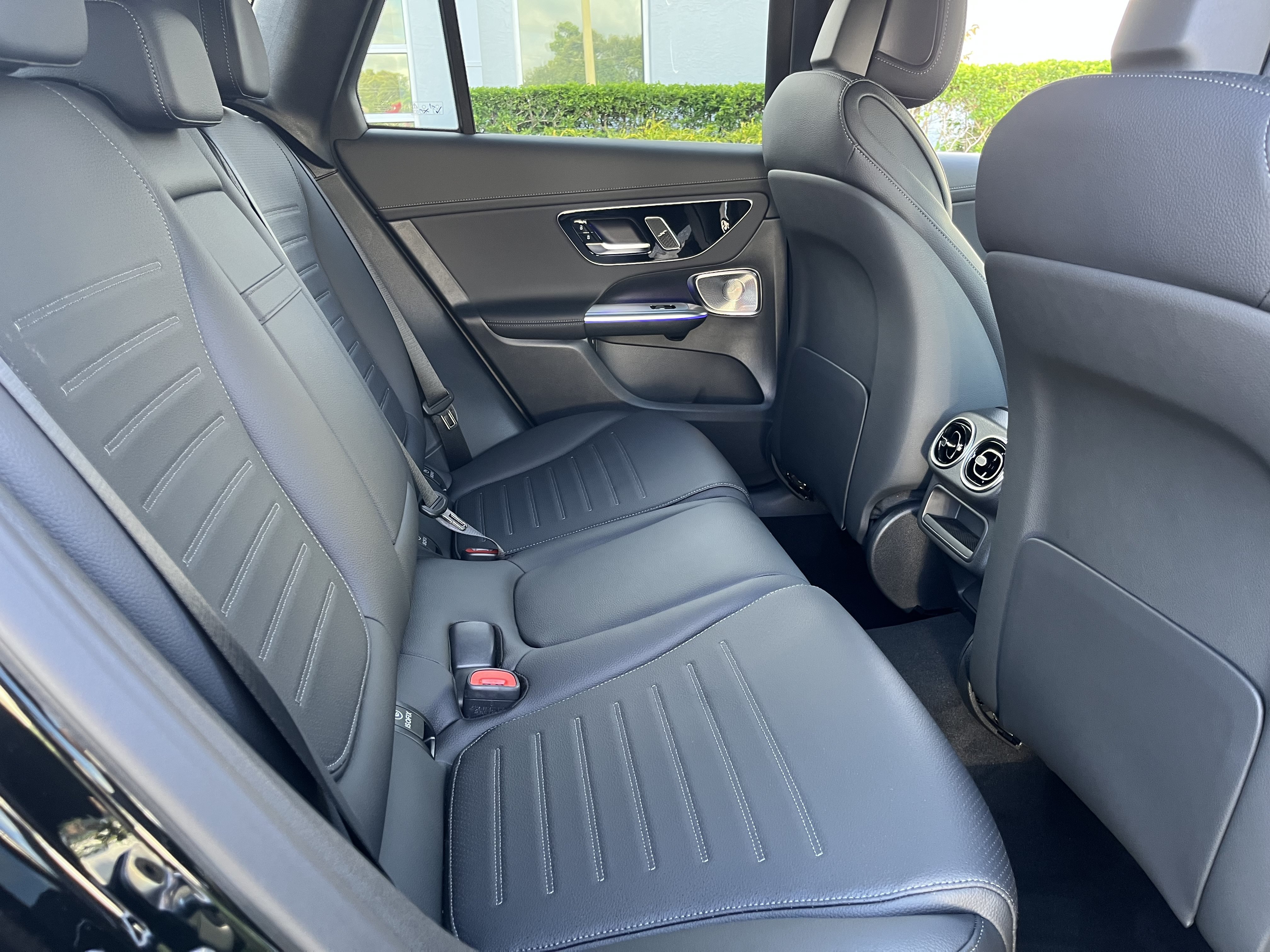 New 2026 Black Mercedes-Benz GLC 300 image 21