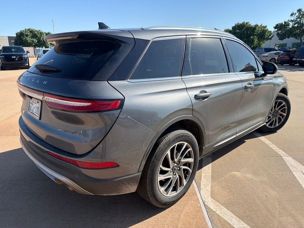 Used 2022 Gray Lincoln Standard image 3