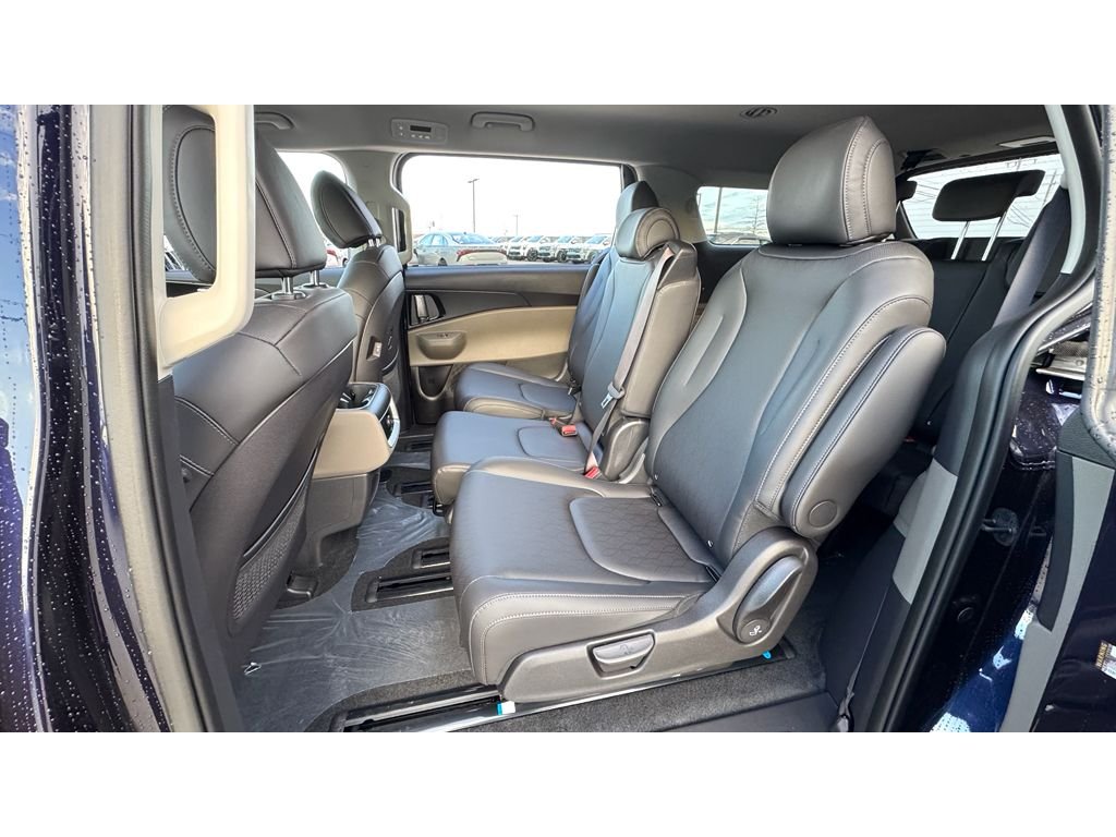 New 2026 Deep Chroma Blue Kia LXS image 25