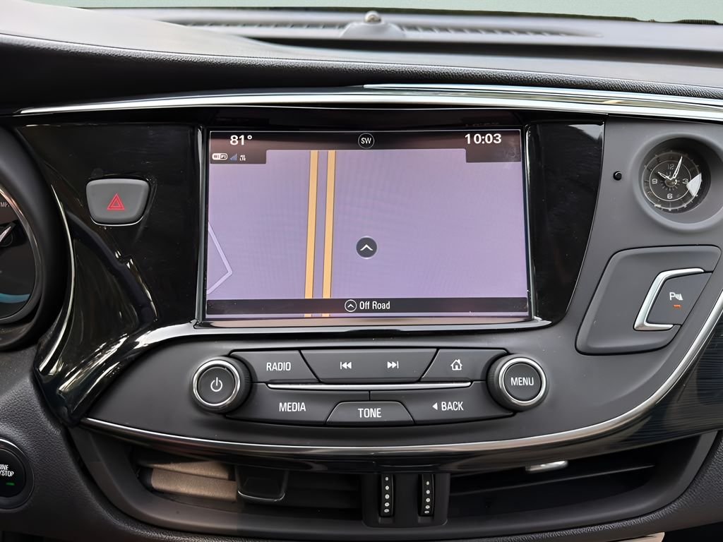 Used 2017 White Buick Essence image 17