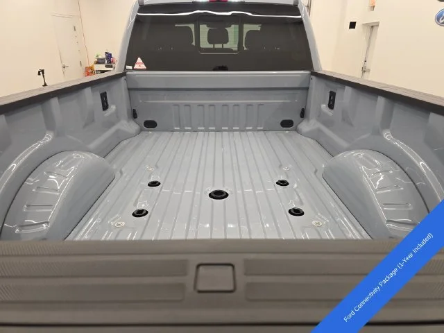 New 2027 Glacier Gray Metallic Tri-Coat Ford F-350® Lariat® image 20