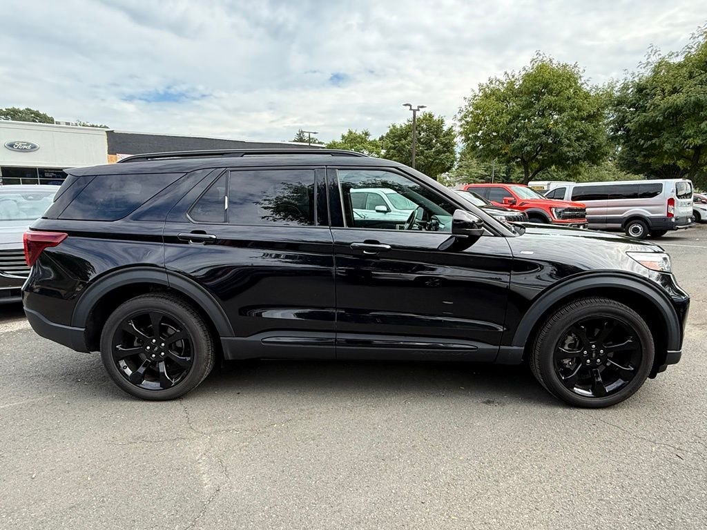 Used 2023 Black Ford ST-Line image 5