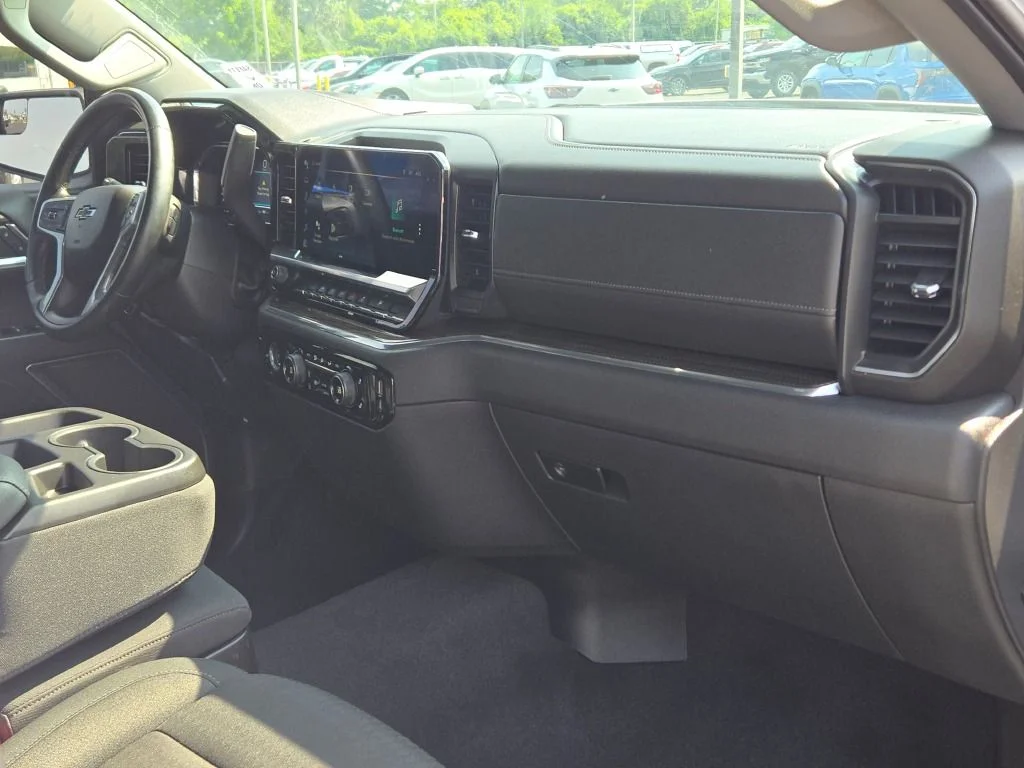 Used 2024 White Chevrolet RST image 7
