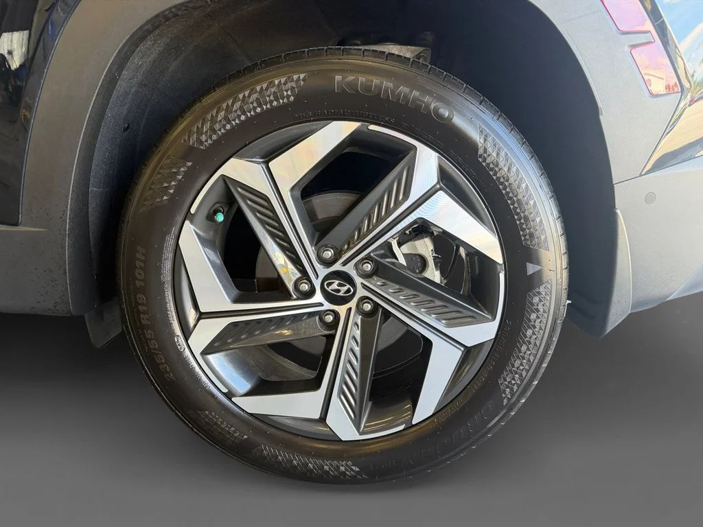 Used 2024 Black Hyundai Limited image 17