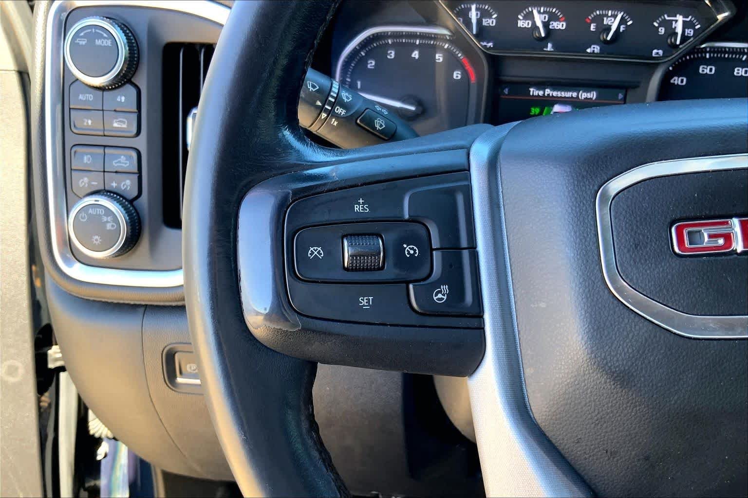 Used 2021 Pacific Blue Metallic GMC Elevation image 22