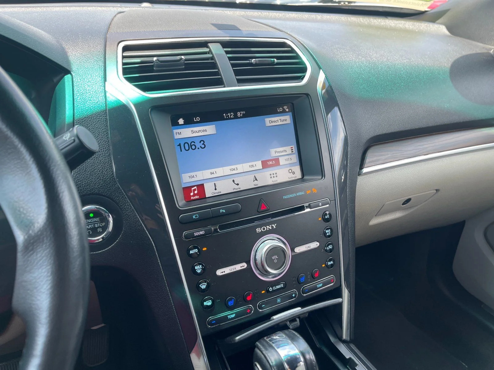 Used 2018 Blue Ford Limited image 21