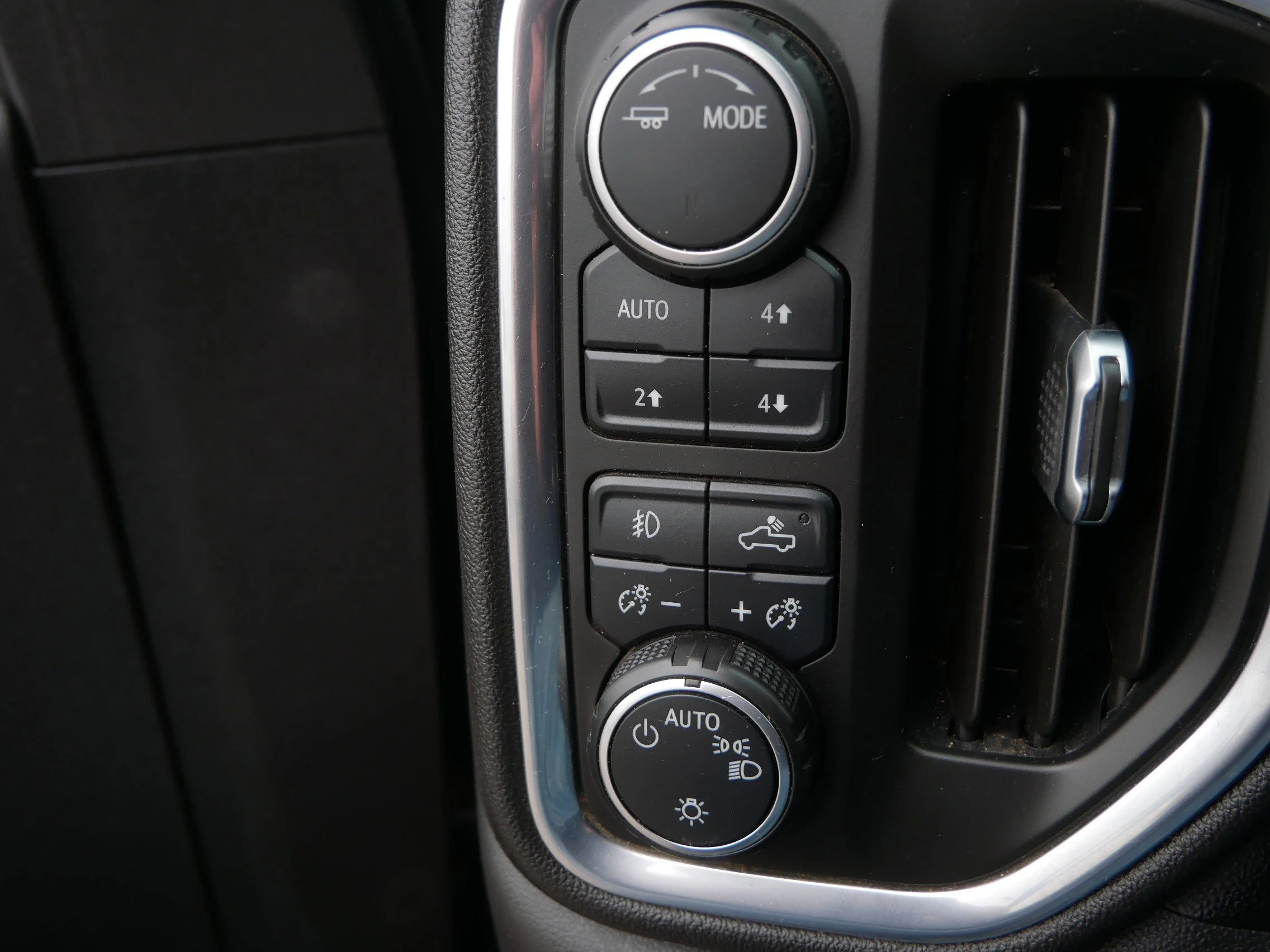 Used 2021 Northsky Blue Metallic Chevrolet LT Trail Boss image 21