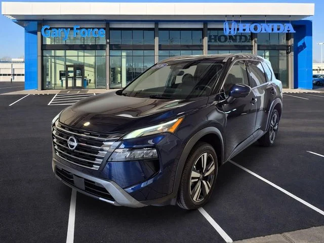 Used 2026 Deep Ocean Blue Nissan SL image 4