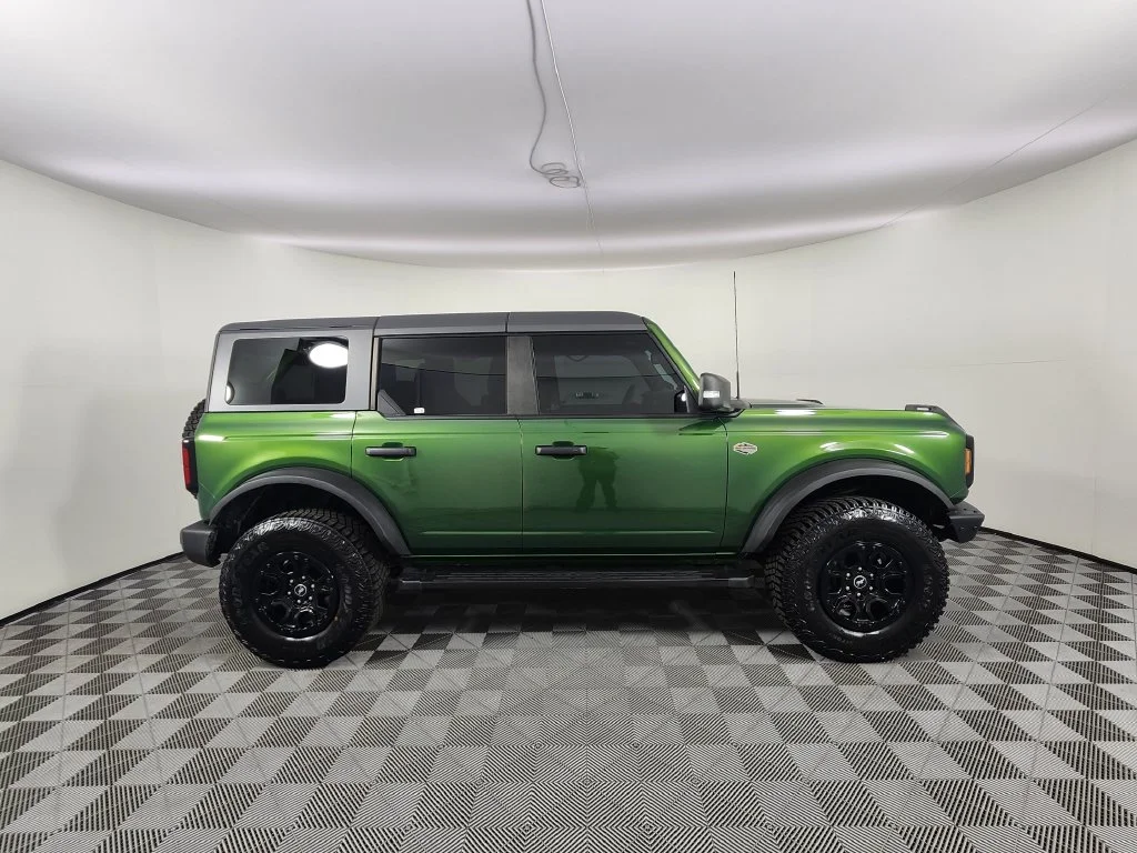 Used 2024 Green Ford Wildtrak image 6