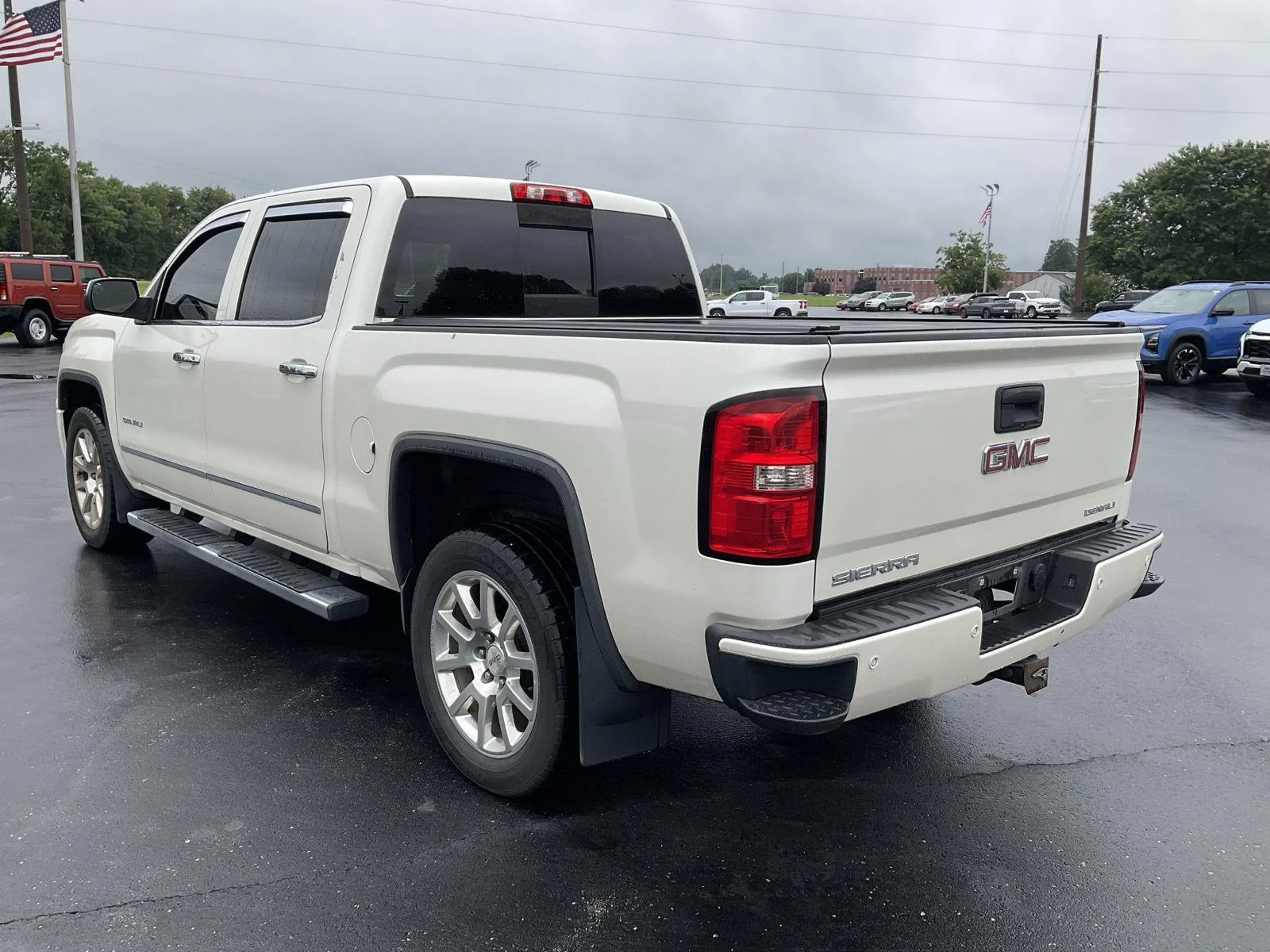 Used 2015 WHITE DIAMOND TRICOAT GMC PICKUP image 8