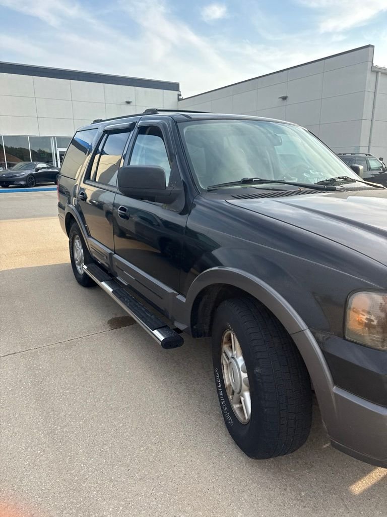 Used 2004 Black Ford XLT image 14