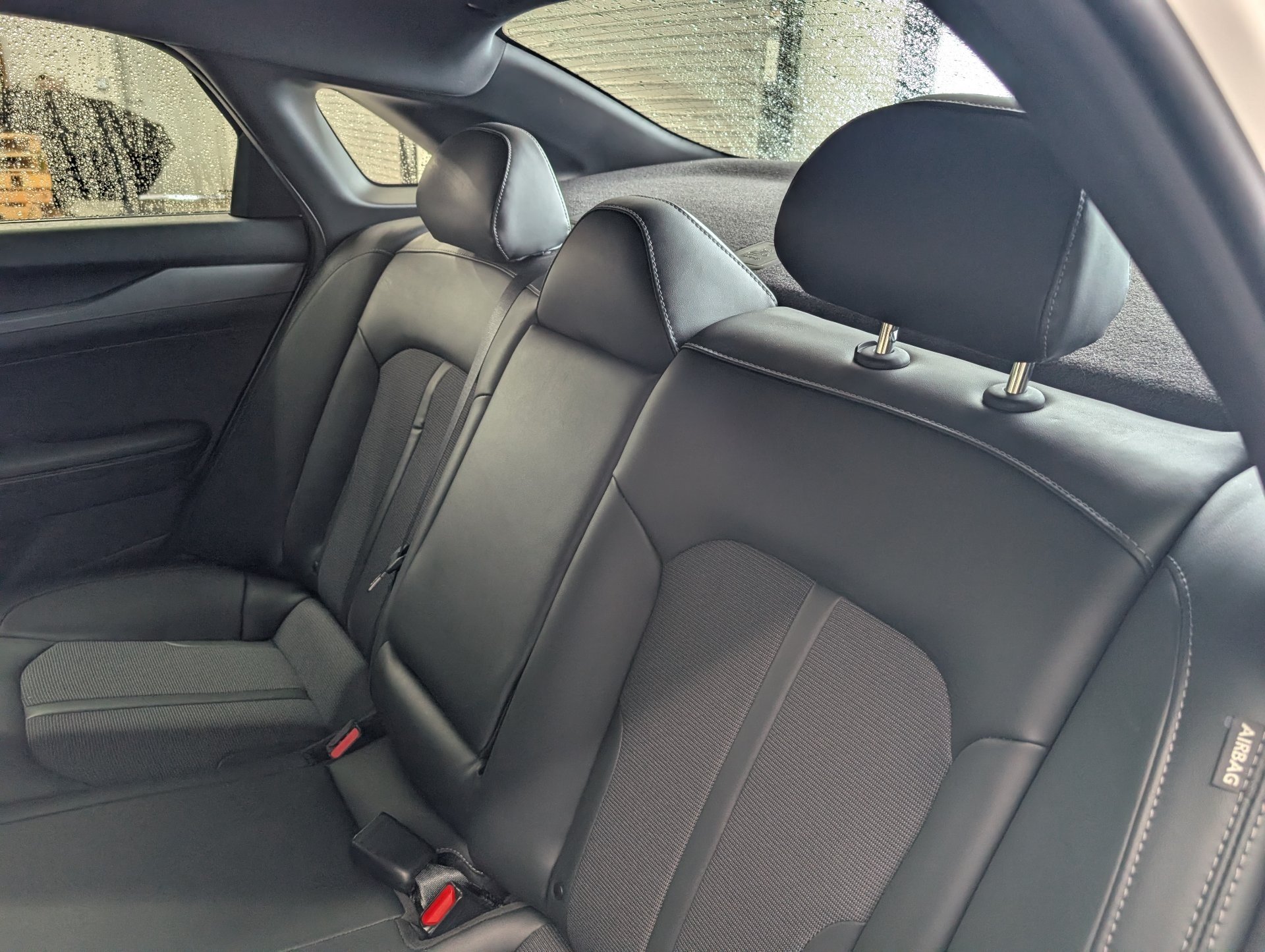 Used 2024 White Kia GT-Line image 27