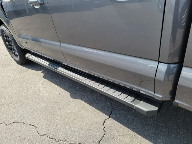New 2026 Carbonized Gray Metallic Ford XLT image 10
