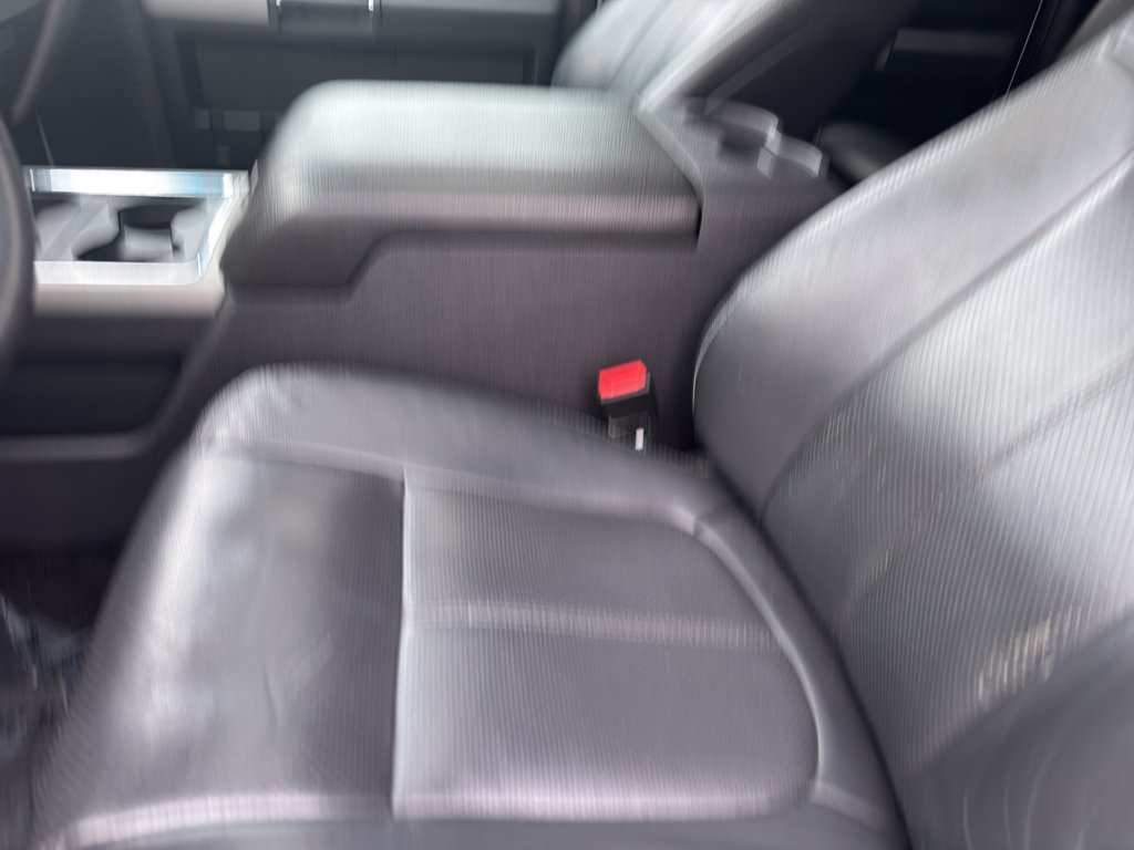 Used 2015 White Ford Lariat image 35