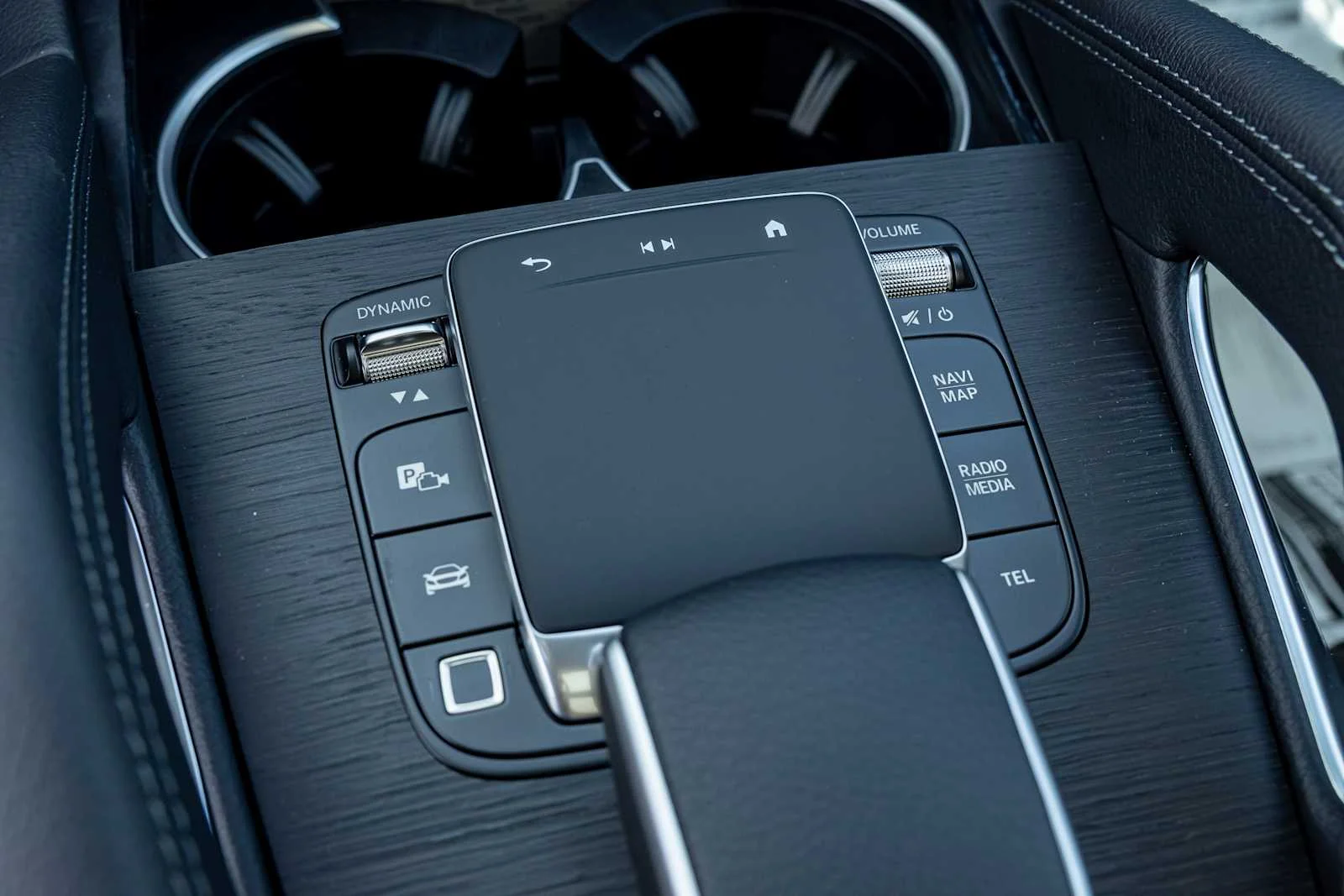 New 2026 Selenite Grey Metallic Mercedes-Benz GLE 450 image 21