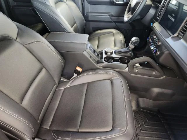 New 2025 Shadow Black Ford Badlands® image 30