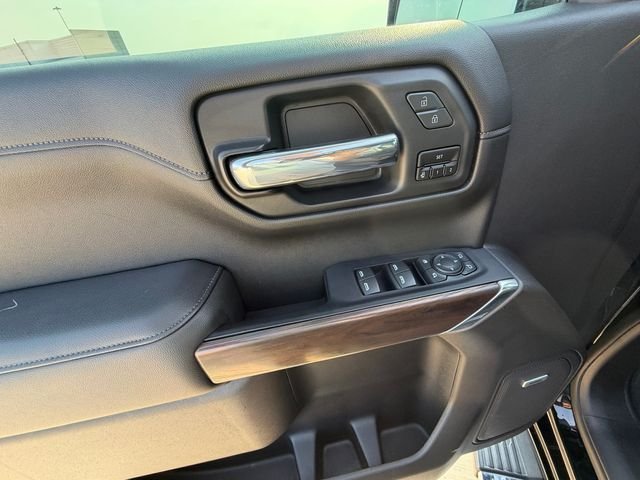 Used 2020 Black GMC SLT image 11