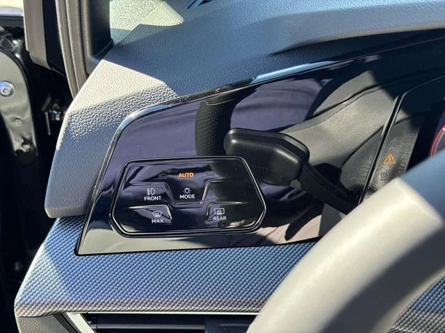 New 2026 Black Volkswagen 2.0T SE image 19
