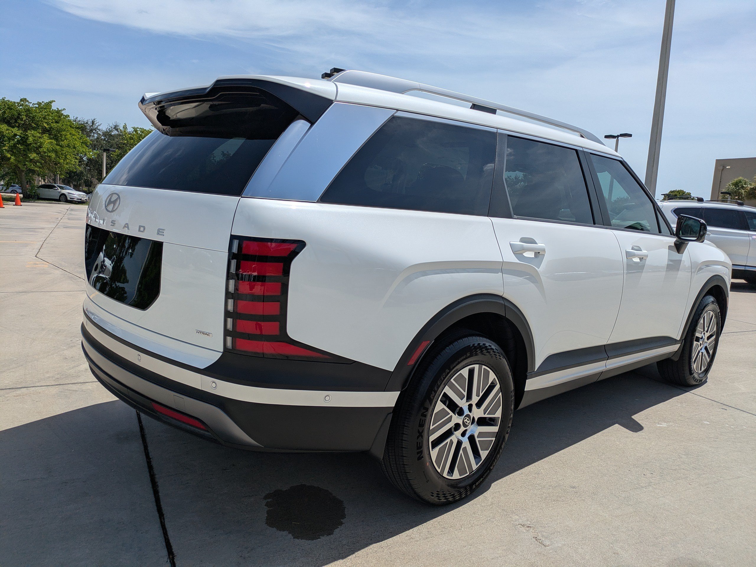 New 2026 Creamy White Pearl Hyundai SEL Premium 7P image 2