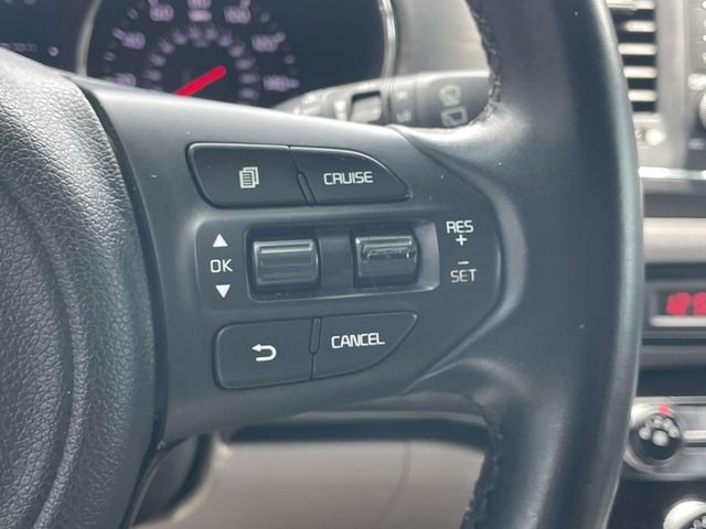 2018 Kia Sedona LX - Photo 22