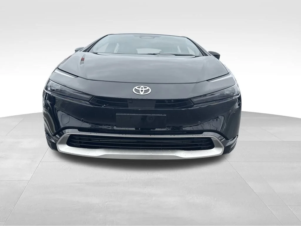 2026 Toyota Prius Plug-in Hybrid XSE Premium - Photo 8