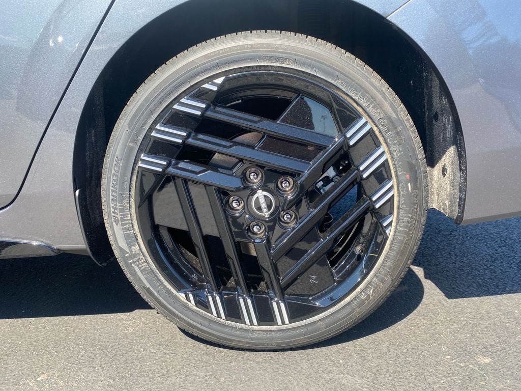 New 2027 Gray Nissan SR image 24