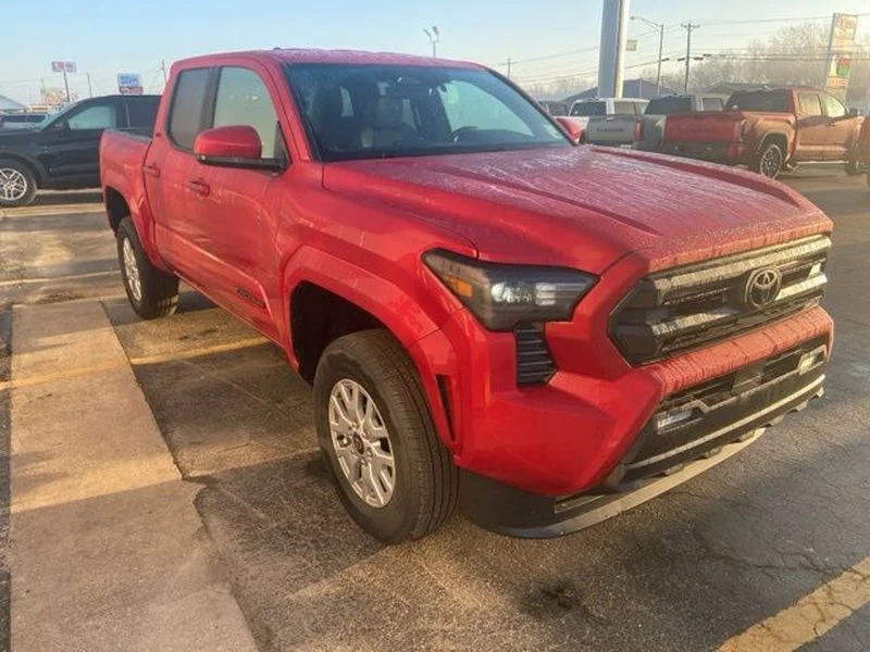 2026 Toyota Tacoma SR5 - Photo 7