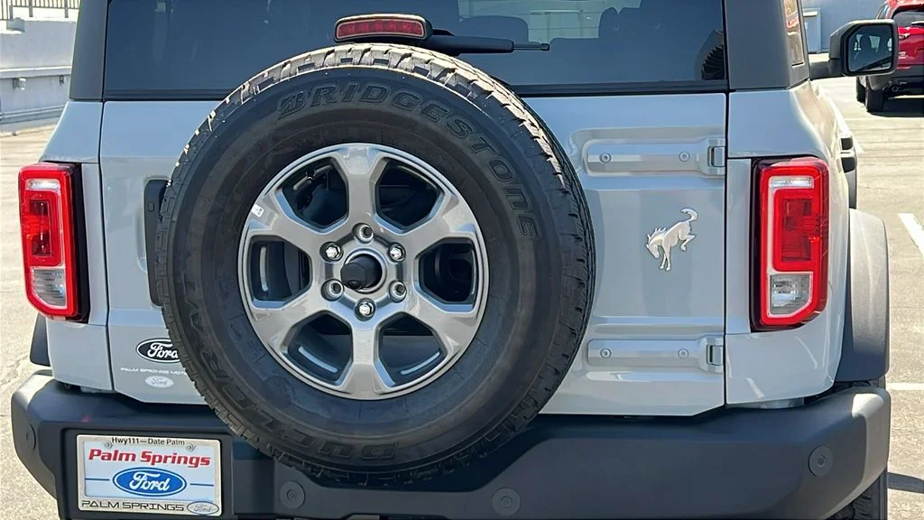 New 2026 Avalanche Gray Ford Big Bend® image 6