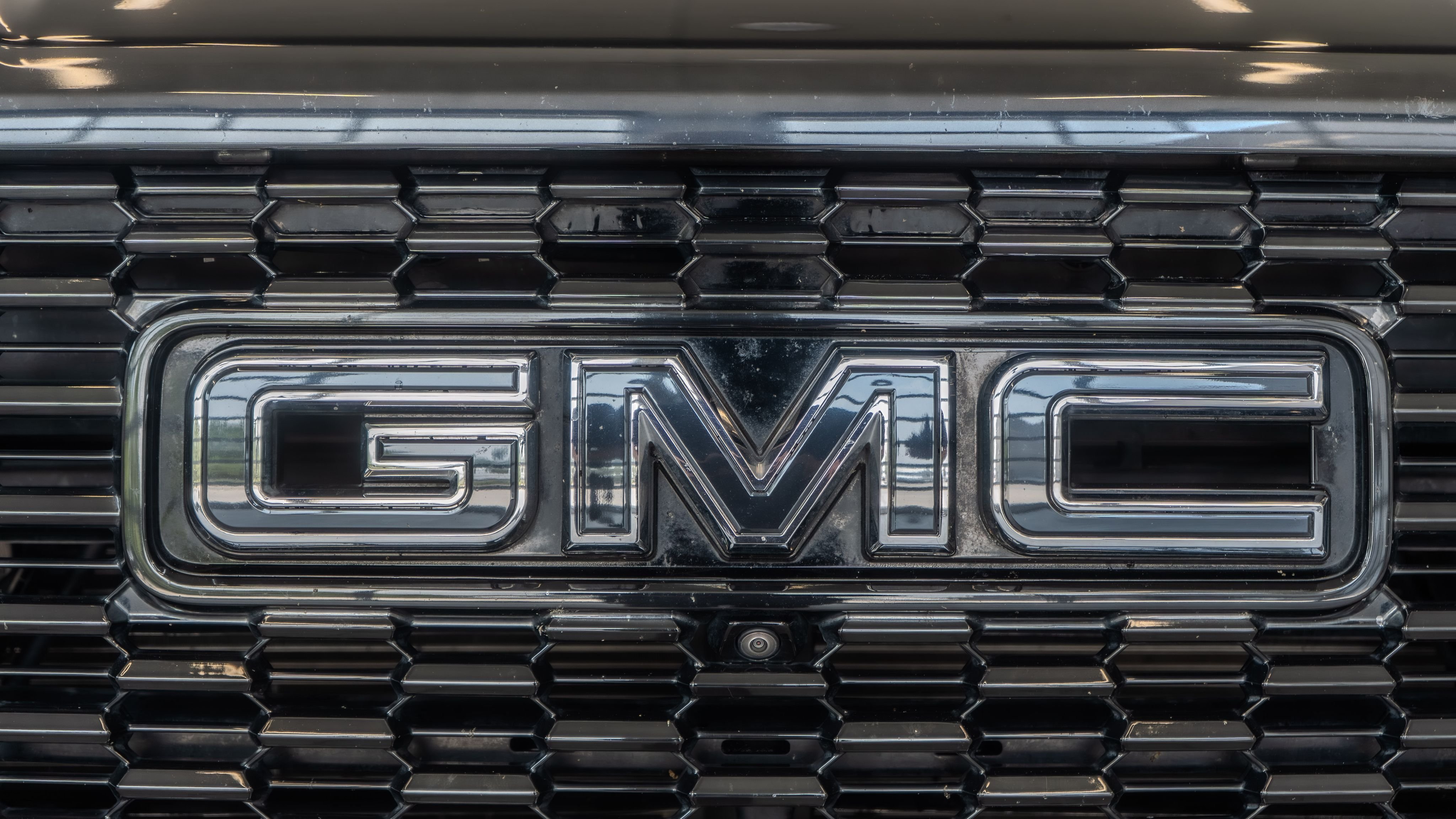 Used 2024 Onyx Black GMC Denali Ultimate image 5