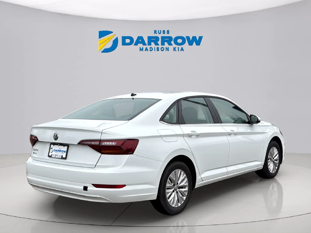 Used 2019 White Volkswagen 1.4T S image 5