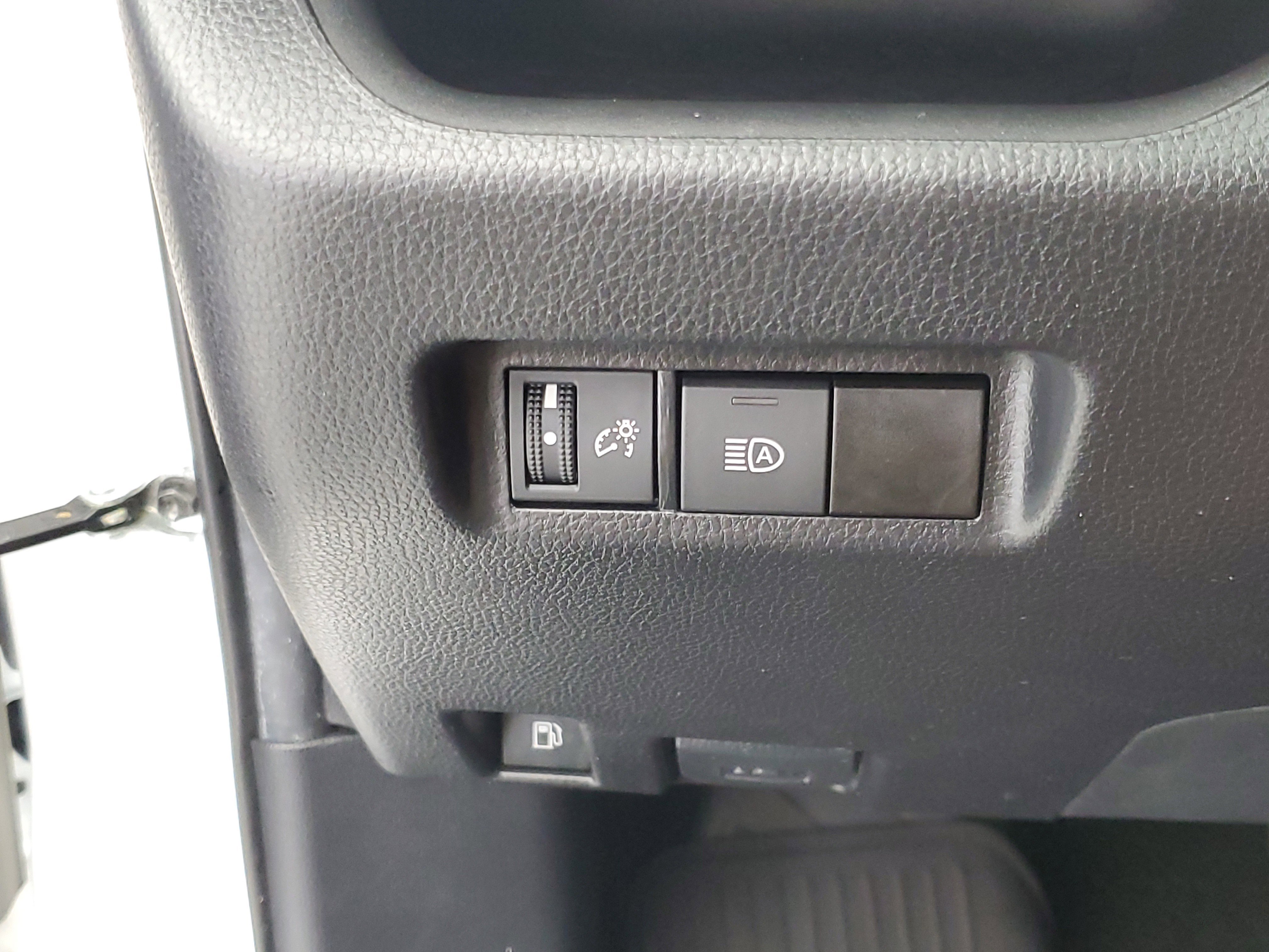Used 2021 Super White Toyota LE image 29
