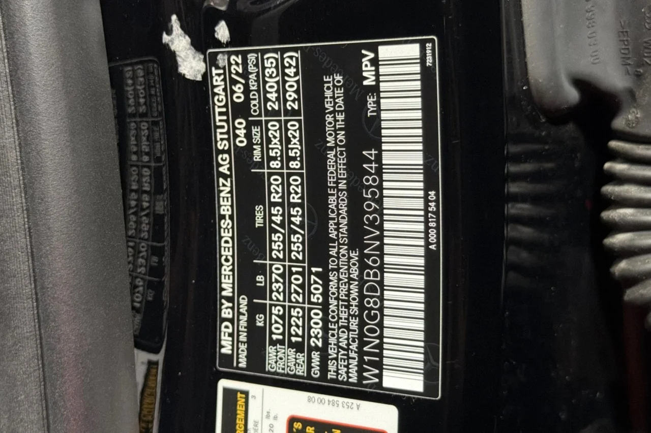 Certified Used 2022 Black Mercedes-Benz GLC 300 image 26