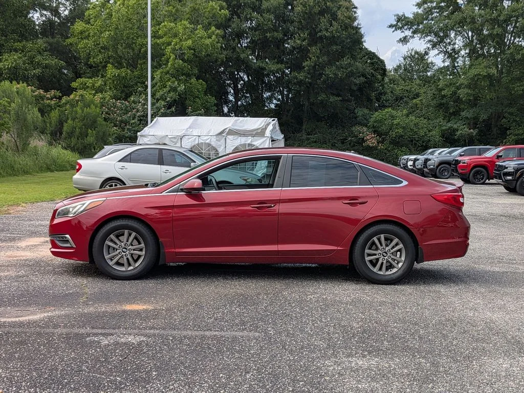 Used 2015 Hyundai Sonata SE with VIN 5NPE24AF6FH173043 for sale in Tuscaloosa, AL