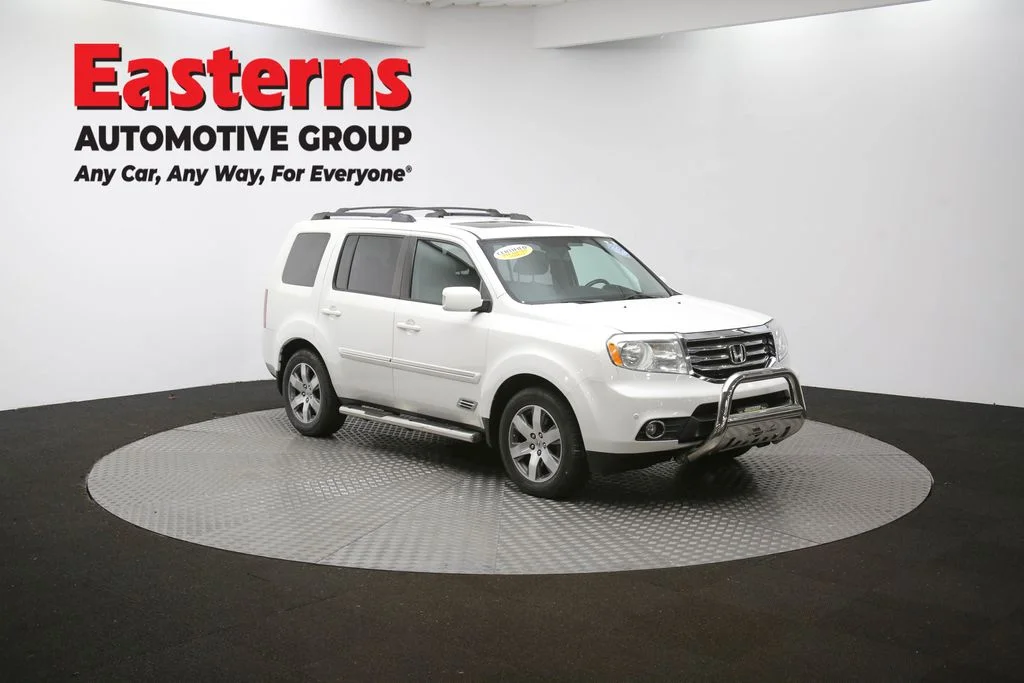 Used 2014 White Honda Touring image 47