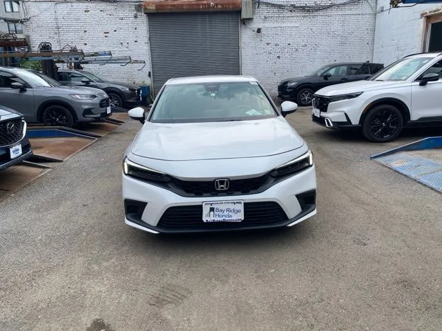 Used 2024  Honda LX image 2