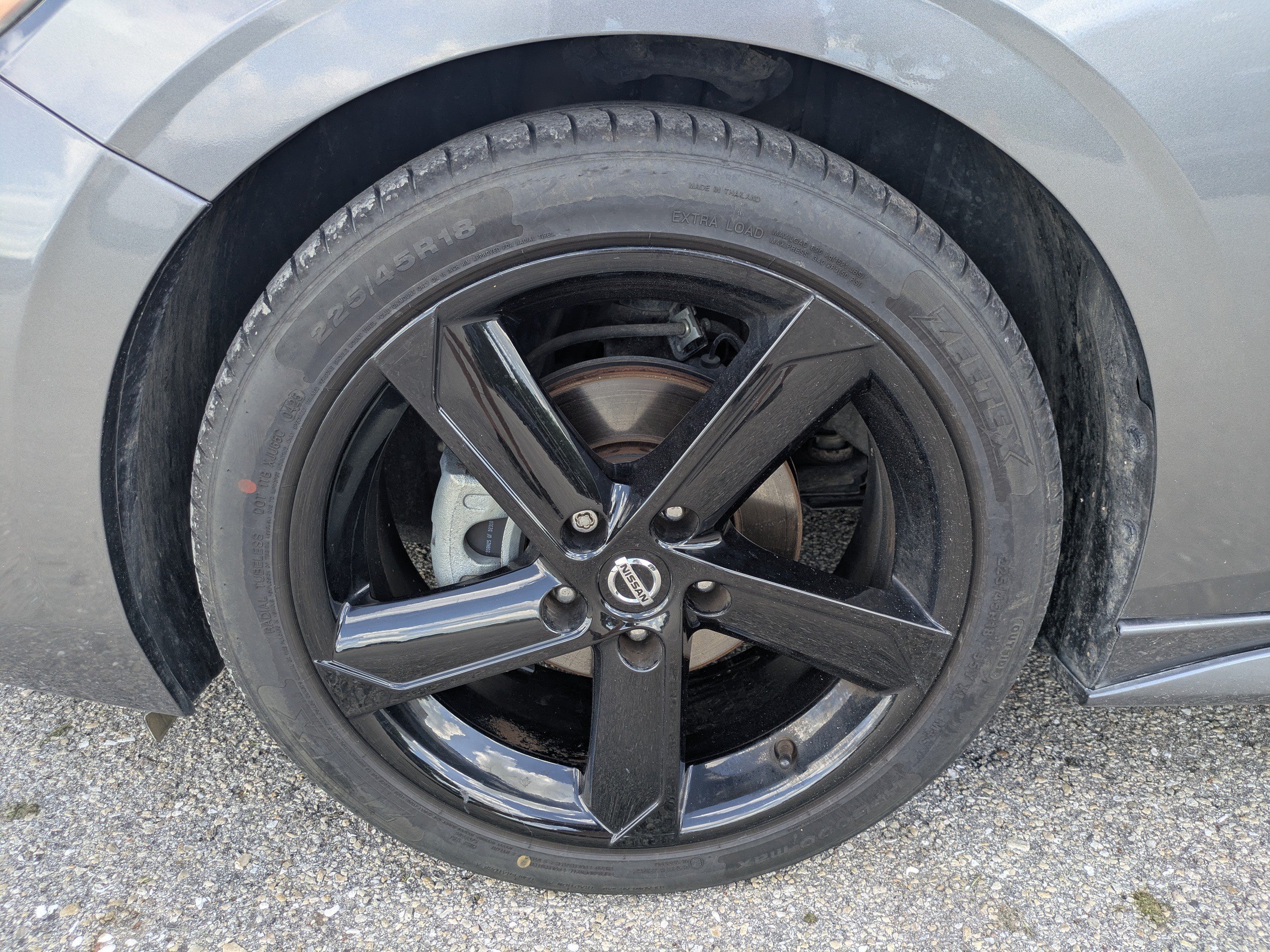 Used 2023 Gun Metallic/Super Black Nissan SR image 11