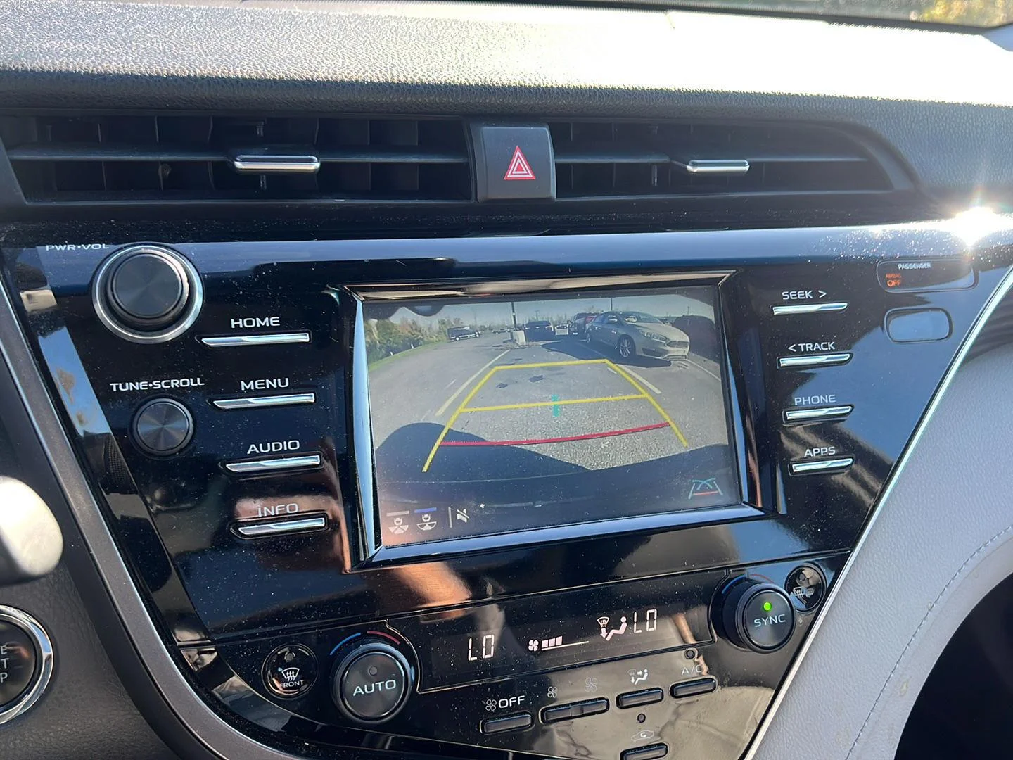 Used 2018 Midnight Black Metallic Toyota XLE image 7