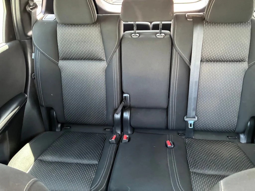 Used 2022  Mitsubishi ES image 13
