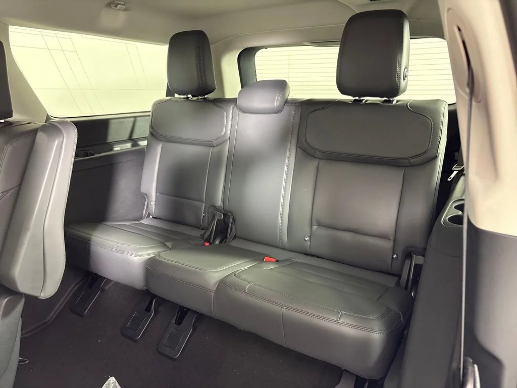 New 2026 Gray Ford Active image 30