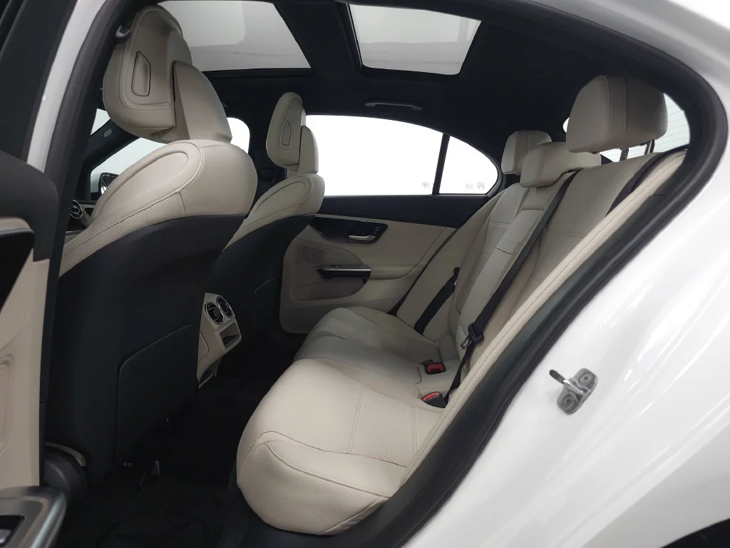 Used 2026 Polar White Mercedes-Benz C 300 image 23