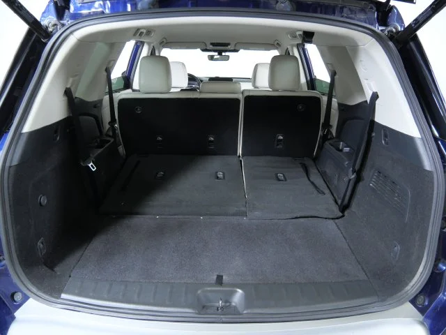 Certified Used 2023 Blue Nissan SL image 9