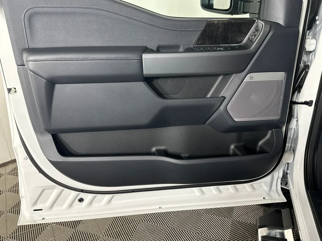 2026 Ford F-350 Super Duty Lariat - Photo 14