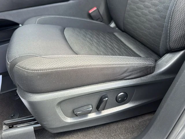 Used 2024 Gray Nissan SV image 26